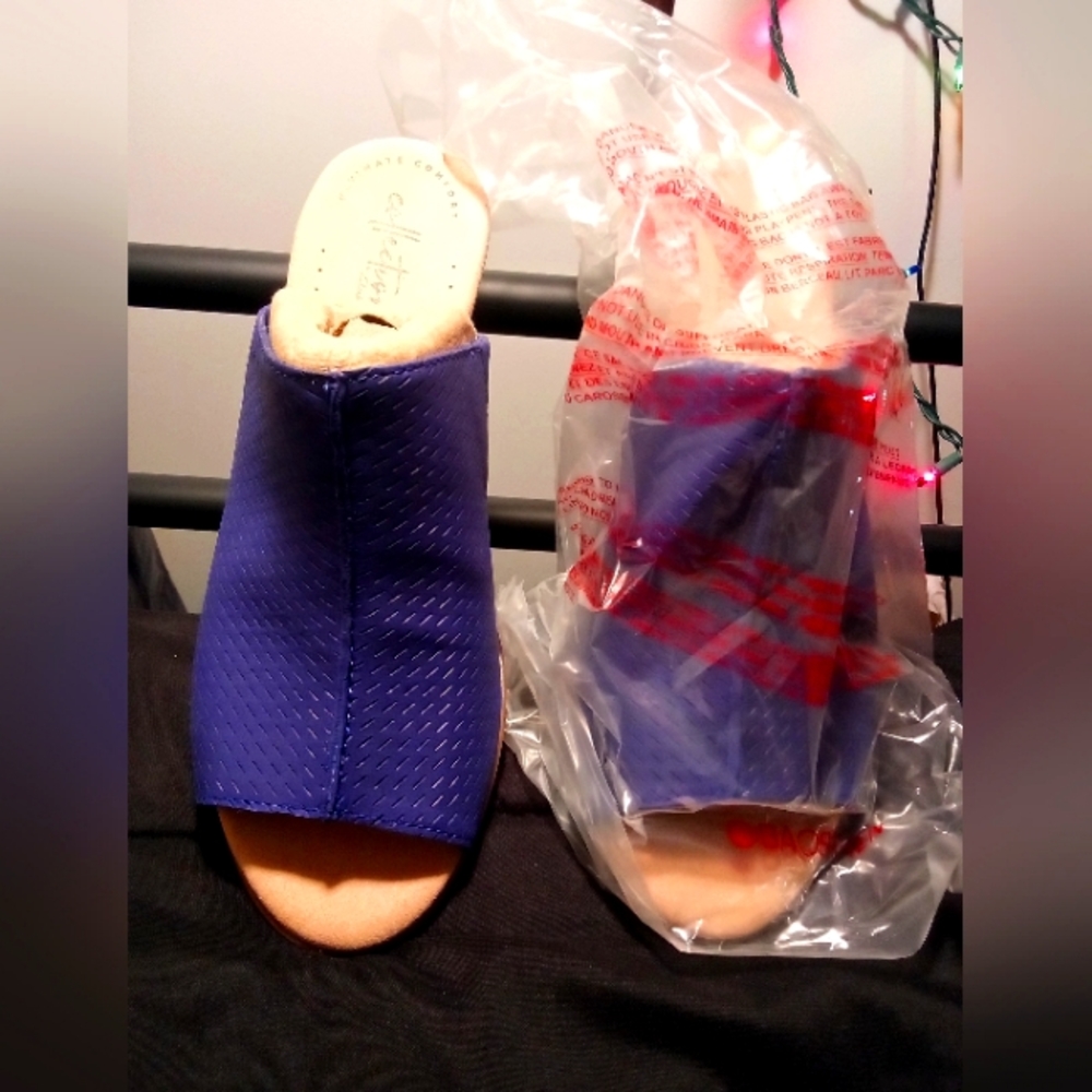 Clarks Women's Valarie Caddy Low Heeled Sandal